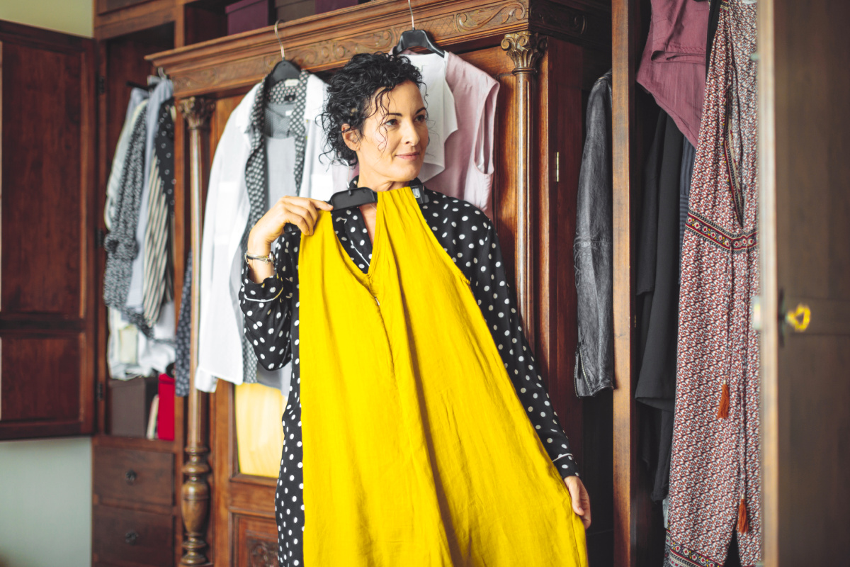 4 Tunics to Wear With Leggings - Living in Yellow
